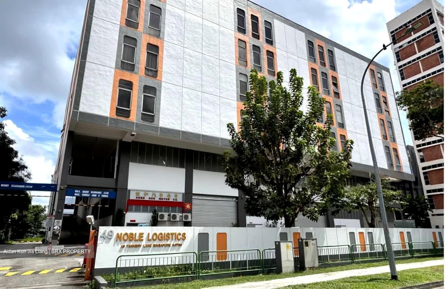 Noble Warehouse (D13), Factory #538619111